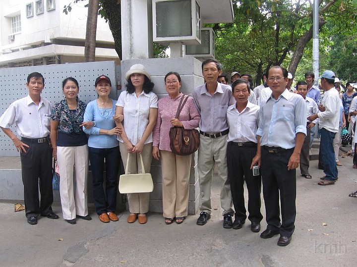 O cong truong.JPG - Cổng Trường